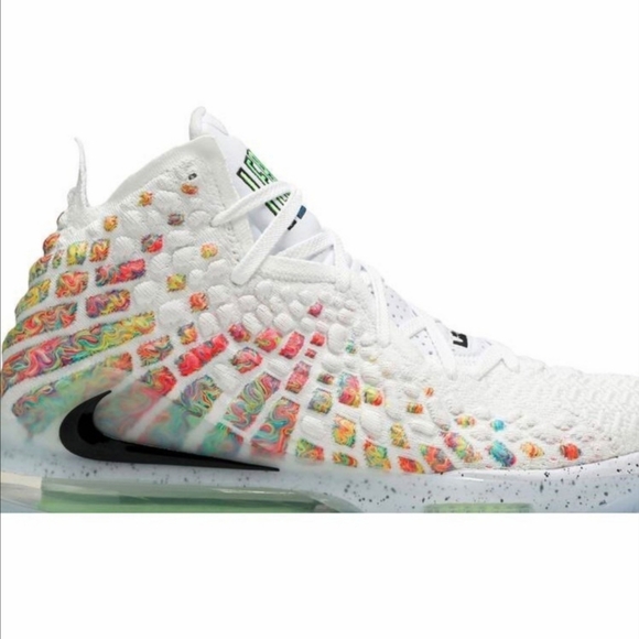 Shoes - Picture 3 of 6